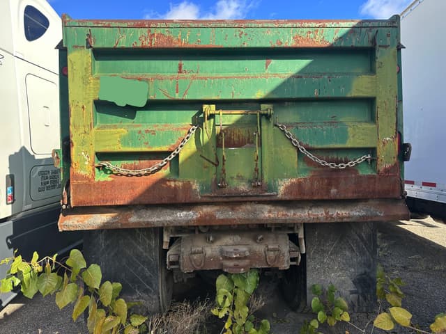 Image of Kenworth T300 equipment image 4