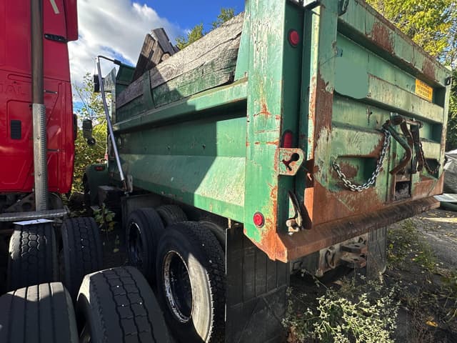 Image of Kenworth T300 equipment image 3