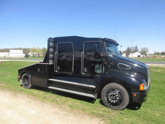Image of Kenworth T300 equipment image 1