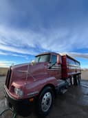 2004 Kenworth T600 Image