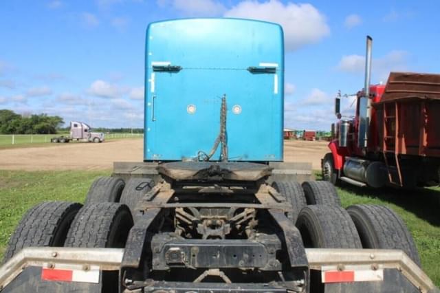 Image of Kenworth T600 equipment image 4