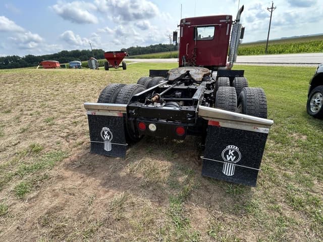 Image of Kenworth T800 equipment image 2