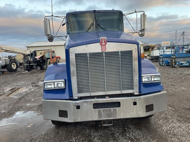 Image of Kenworth T800 equipment image 3