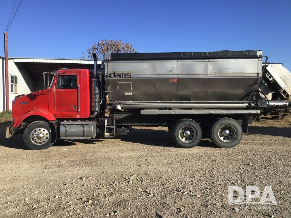 2004 Kenworth T800 Equipment Image0