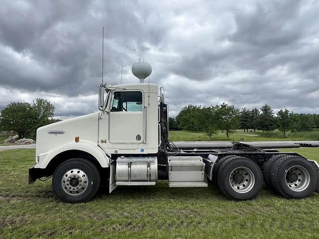 Image of Kenworth T800 equipment image 2