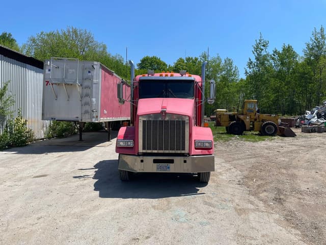 Image of Kenworth T800 equipment image 1