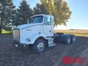 2004 Kenworth T800 Image
