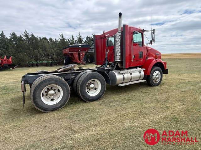 Image of Kenworth T800 equipment image 3
