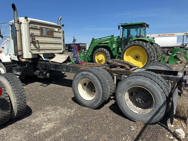 Image of Kenworth T800 equipment image 4