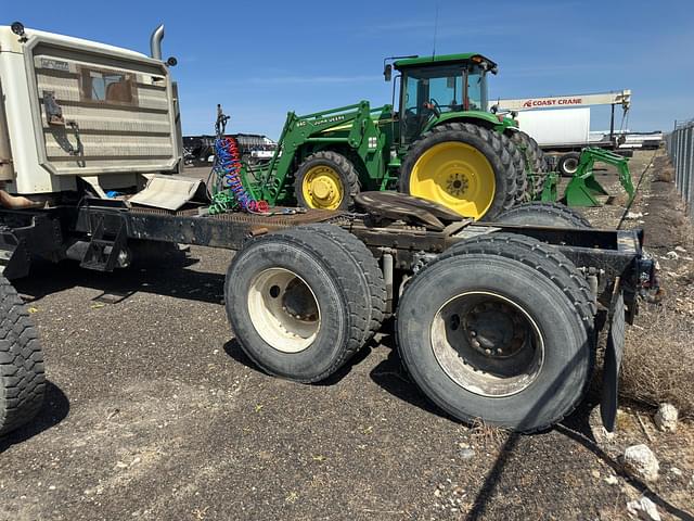 Image of Kenworth T800 equipment image 3