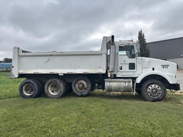 Image of Kenworth T800 equipment image 4