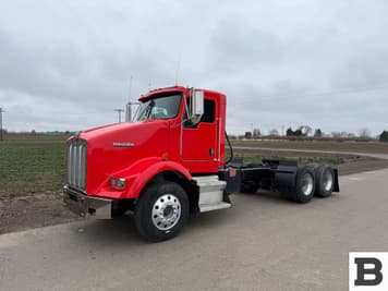 Main image Kenworth T800