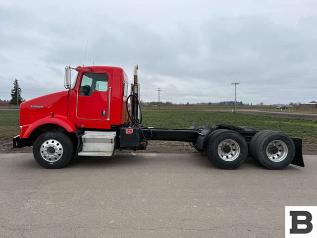 Image of Kenworth T800 equipment image 1