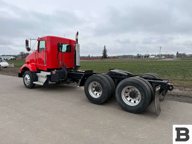 Image of Kenworth T800 equipment image 2