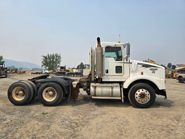 Image of Kenworth T800 equipment image 1