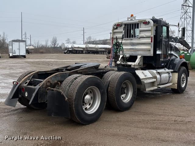 Image of Kenworth T800B equipment image 4