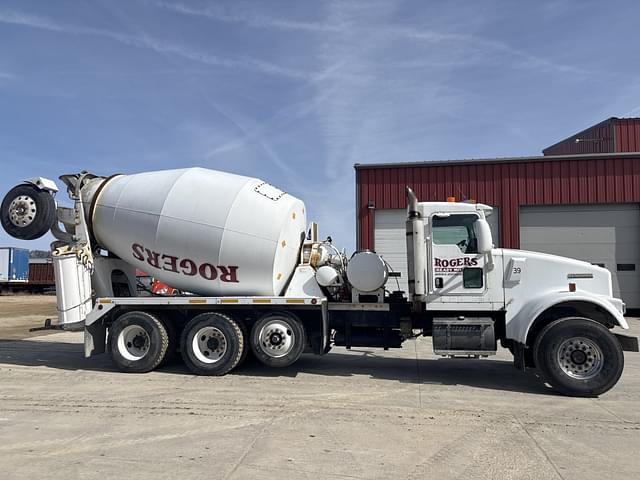 Image of Kenworth W900 equipment image 4