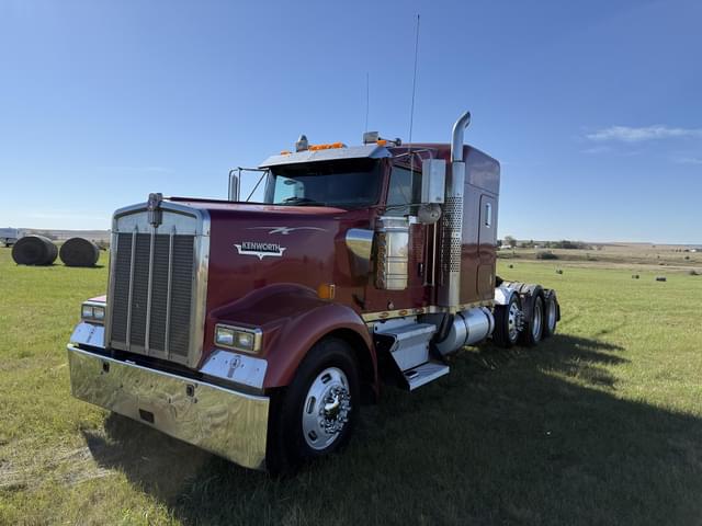 Image of Kenworth W900L equipment image 3
