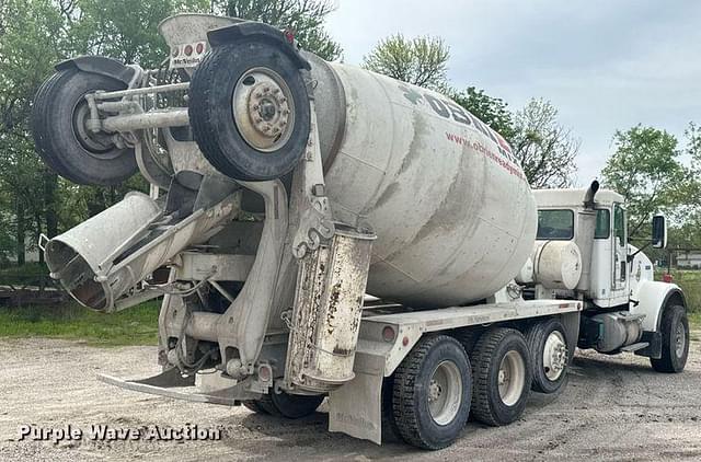 Image of Kenworth W900 equipment image 4