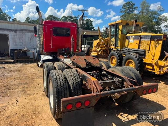 Image of Kenworth W900 equipment image 1