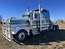 2004 Kenworth W900L Image