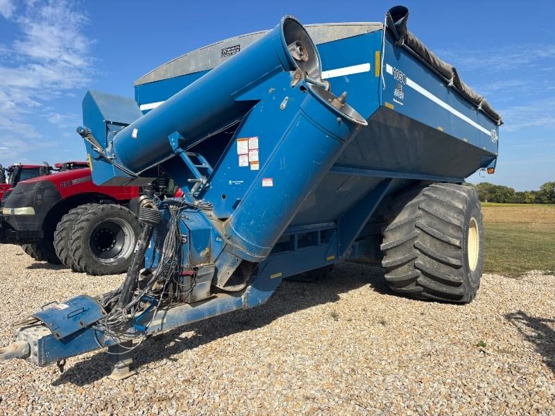 2004 Kinze 1050 Equipment Image0