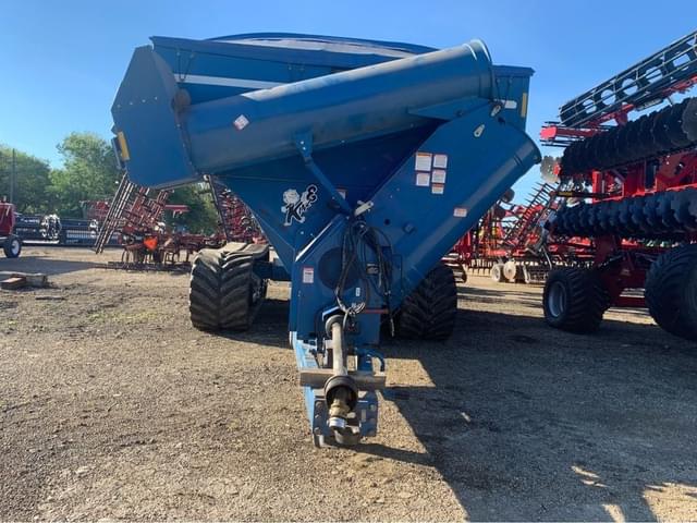 Image of Kinze 1050 equipment image 2