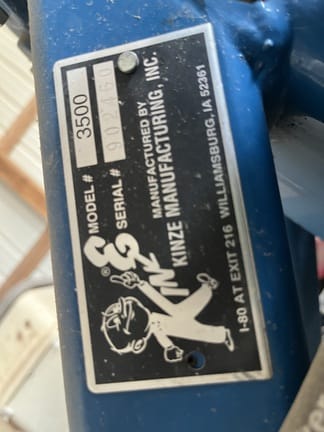 2004 Kinze 3500 Equipment Image0