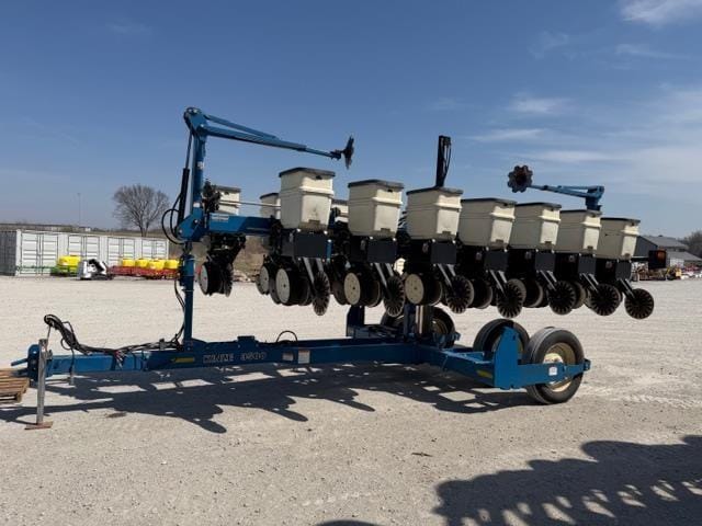 2004 Kinze 3500 Equipment Image0