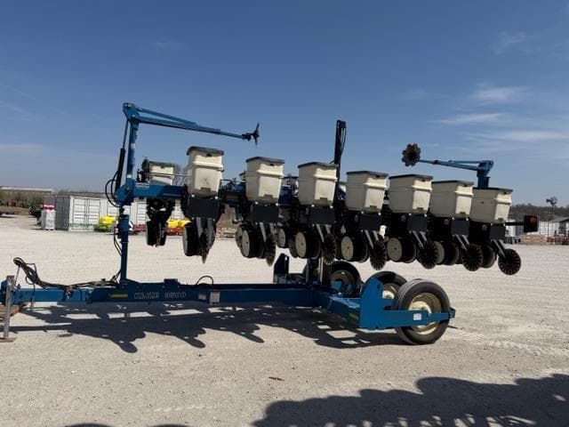 Image of Kinze 3500 equipment image 1