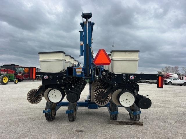 Image of Kinze 3500 equipment image 3