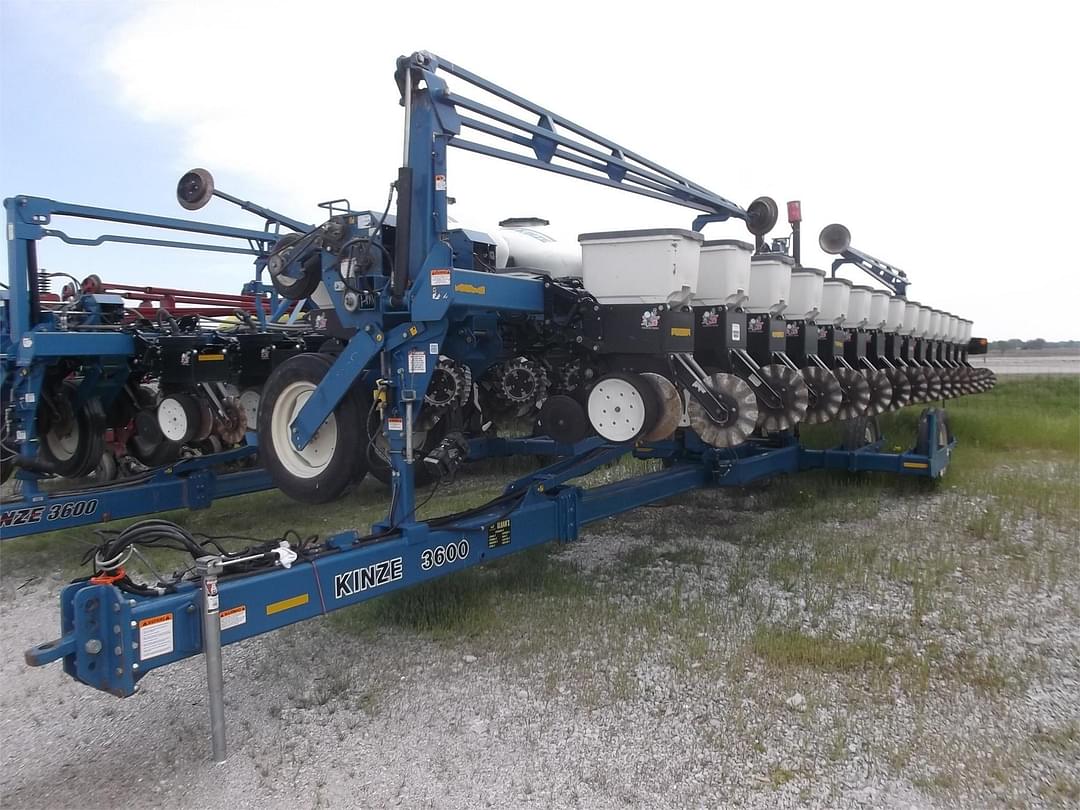 Image of Kinze 3600 Primary image