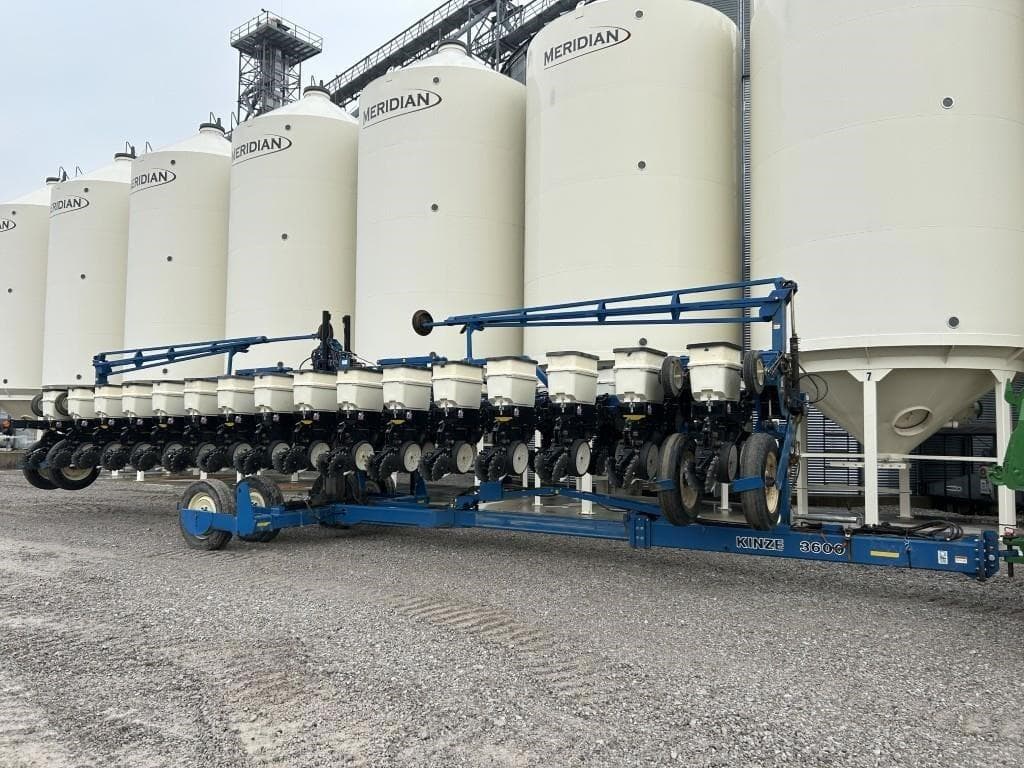 Image of Kinze 3600 Primary image