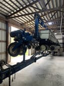 2004 Kinze 3650 Image