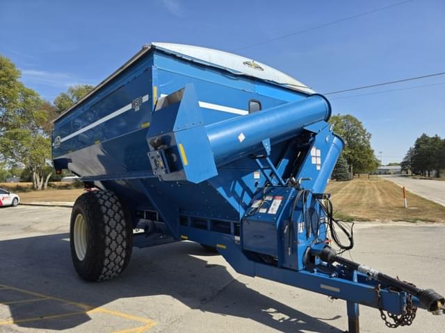 Image of Kinze 850 equipment image 2