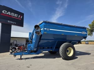 2004 Kinze 850 Image