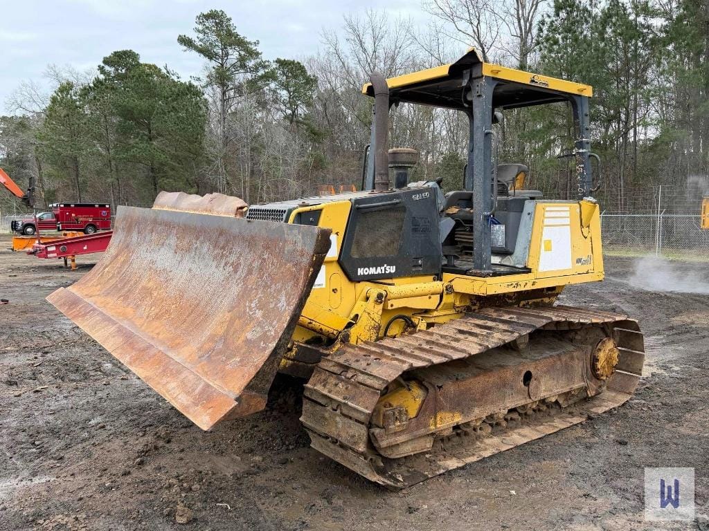 2004 Komatsu D39PX-21A Equipment Image0