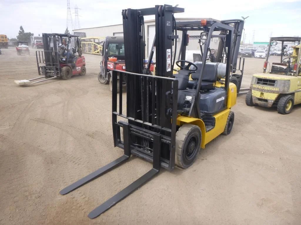 Main image Komatsu FG25HT-14