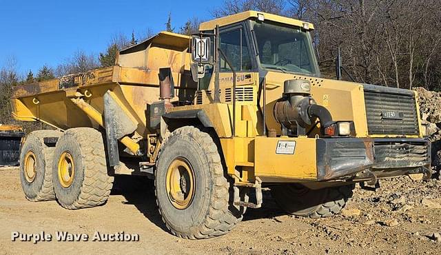 Image of Komatsu HM400 equipment image 2