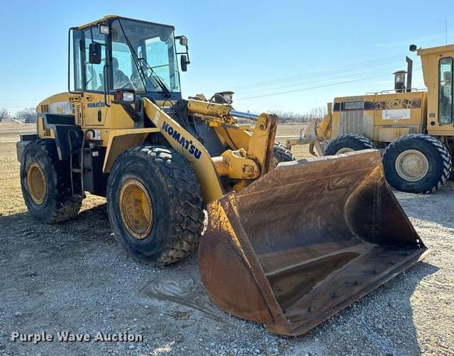 Image of Komatsu WA250-5 equipment image 2