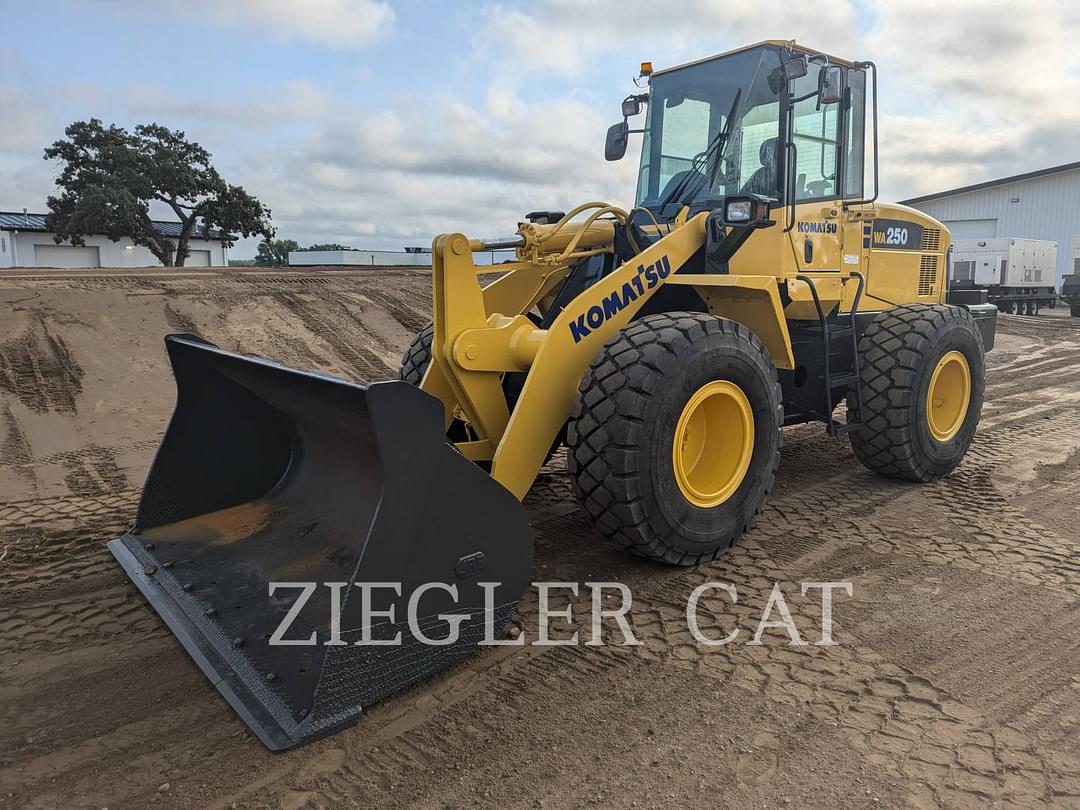 Image of Komatsu WA250 Primary image