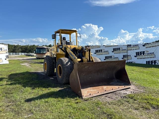 Image of Komatsu WA250 equipment image 2