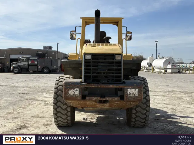 Image of Komatsu WA320-5L equipment image 3