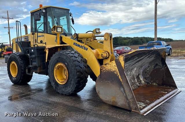 Image of Komatsu WA380 equipment image 2