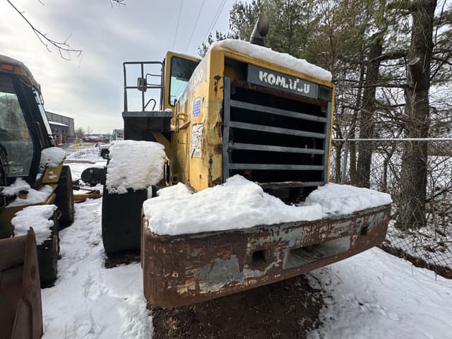 Image of Komatsu WA500 equipment image 3