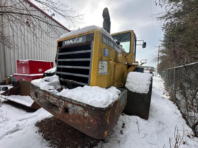 Image of Komatsu WA500 equipment image 4