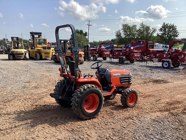 Image of Kubota B2410 equipment image 3