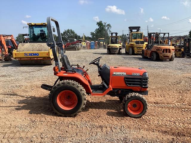 Image of Kubota B2410 equipment image 4