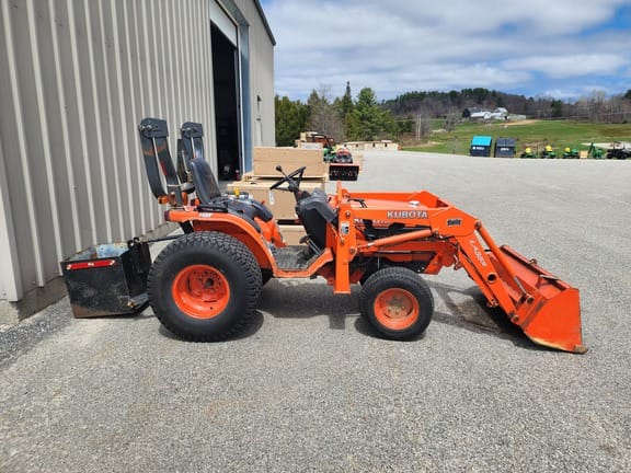 2004 Kubota B7610 Equipment Image0