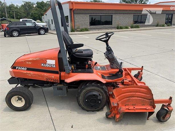Image of Kubota F3060 equipment image 1